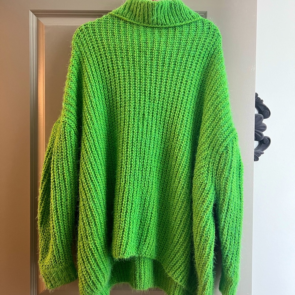 Free People Sweater Green Size M